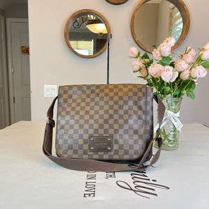 Louis Vuitton Damier Ebene Messenger Bag Crossbody